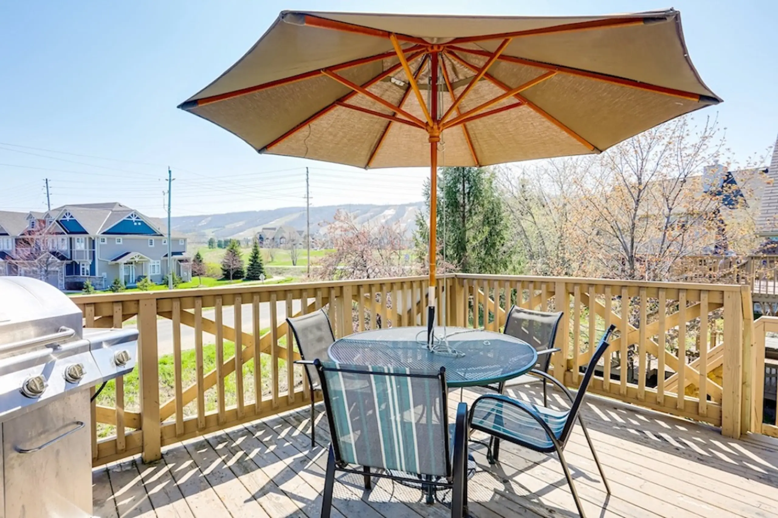 The Aurora vacation rental photo 8 - Blue Mountain chalet