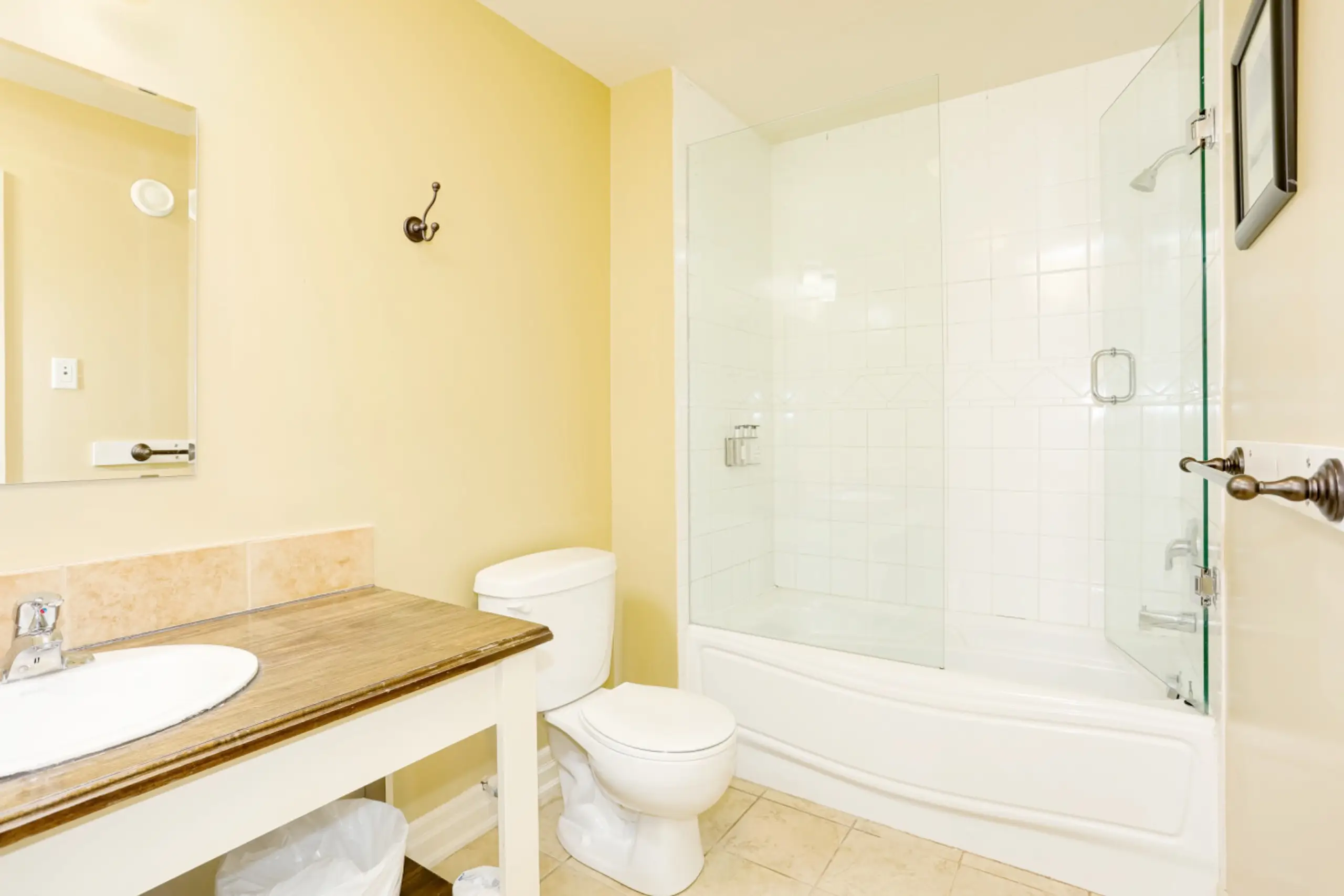 The Corona vacation rental photo 27 - Blue Mountain chalet