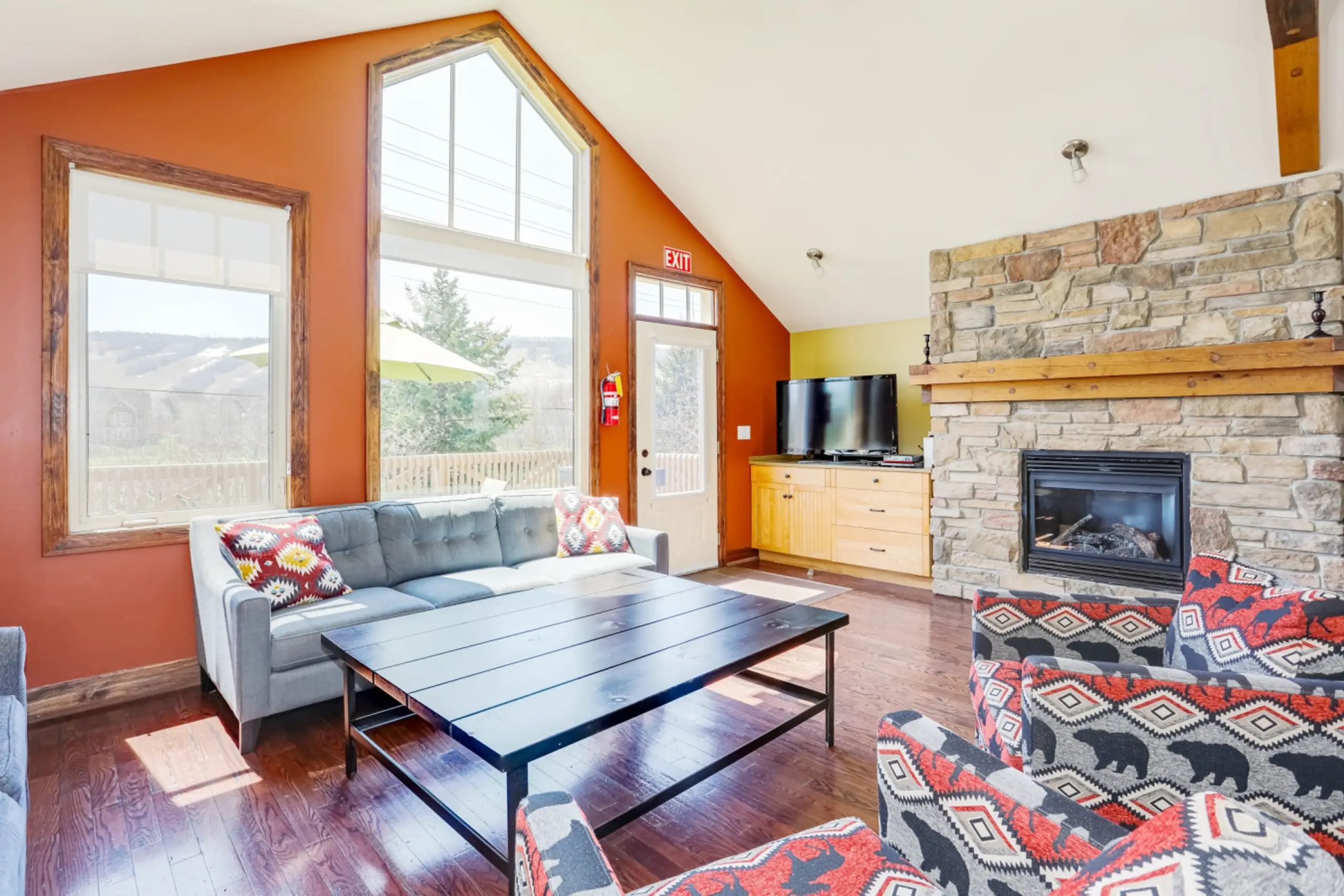 The Luna vacation rental photo 17 - Blue Mountain chalet