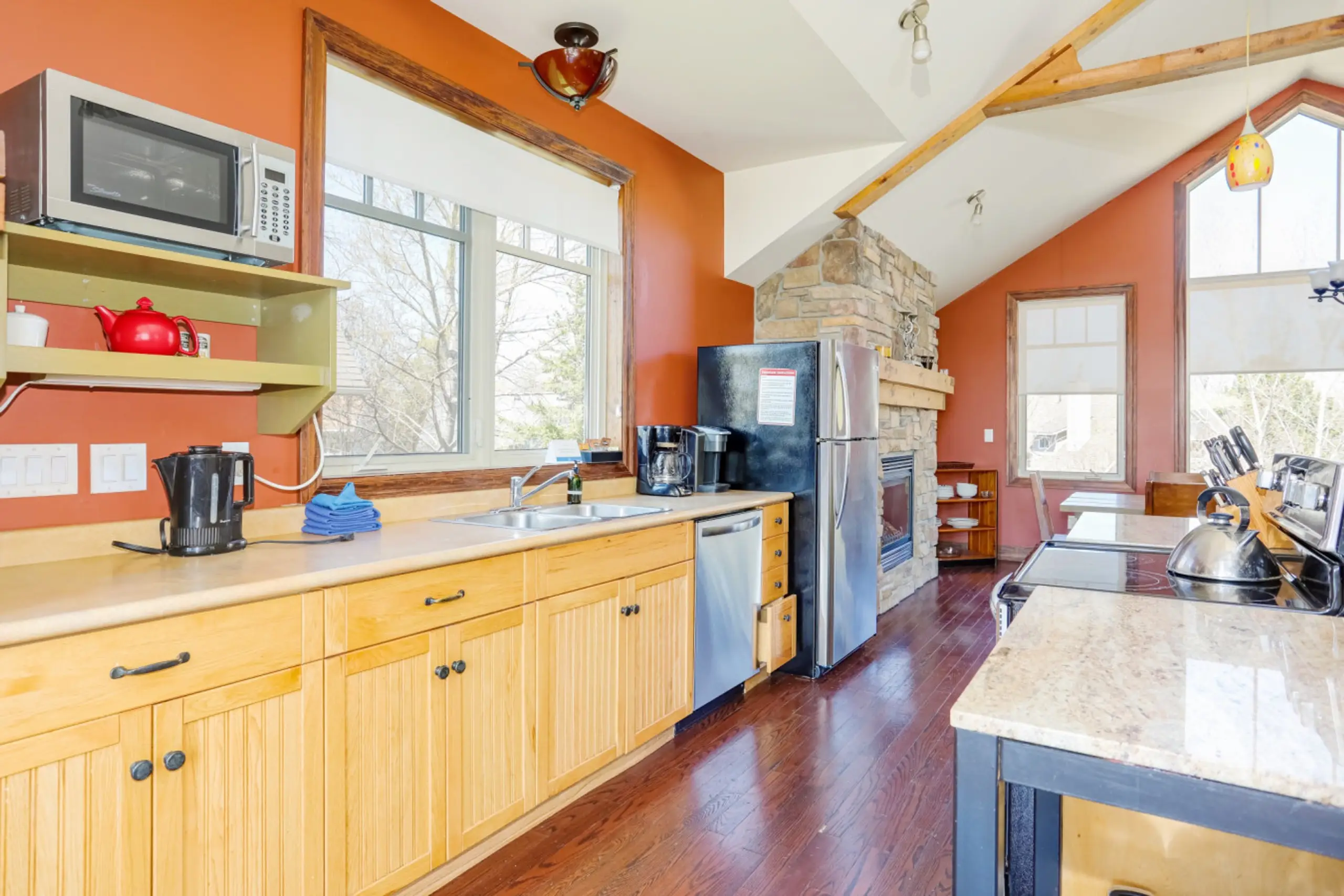 The Luna vacation rental photo 14 - Blue Mountain chalet