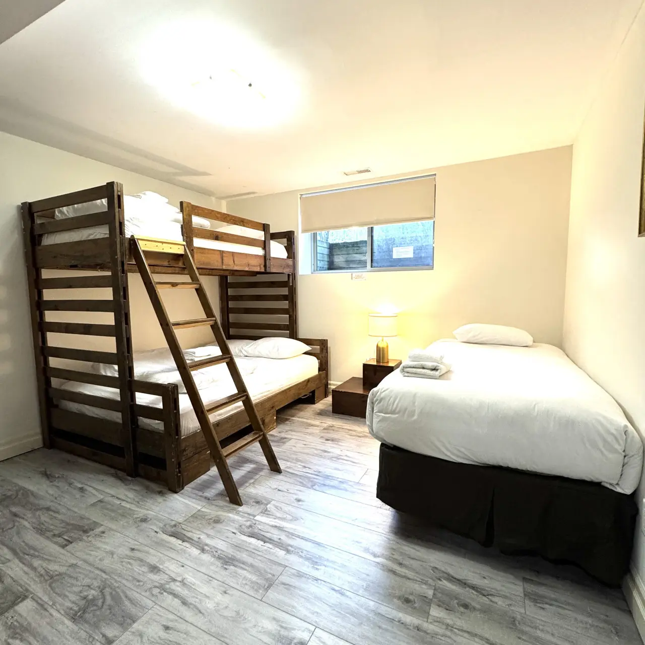 The Prima vacation rental photo 22 - Blue Mountain chalet